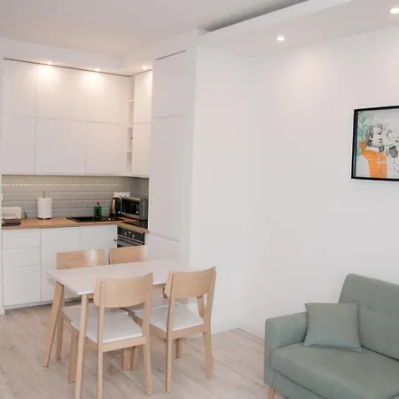 Business Magazynowa 11a