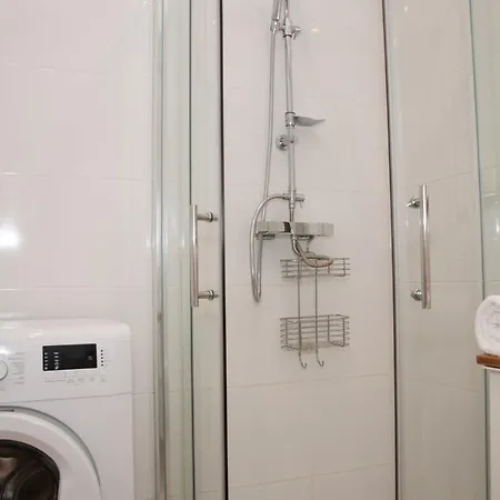 Business Magazynowa 11a