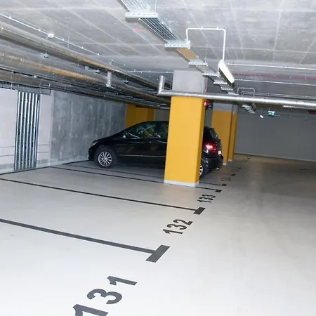 Business Magazynowa 11a Apartamento *