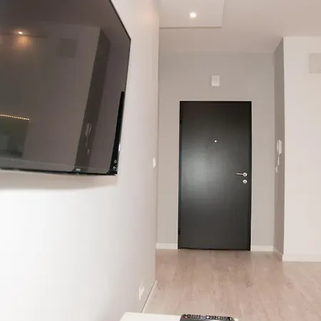 Business Magazynowa 11a Varsovia