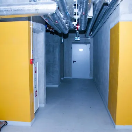 Business Magazynowa 11a Varšava
